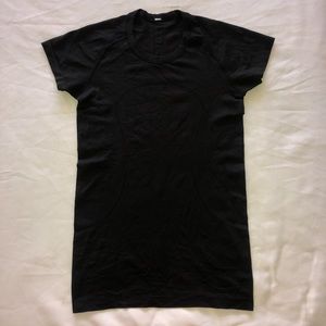 Lululemon Women’s Shirt